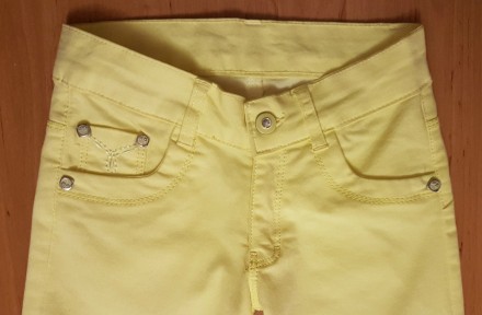 Яркие лимонные джинсы для девочки
Производство ― Турция.
Ткань: cotton.
Размеры:. . фото 3