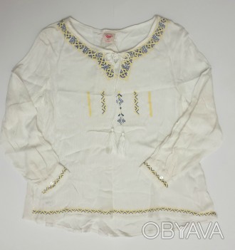 Школьная детская блузка с длинным рукавом
Орнамент нарисован
Производитель: Венг. . фото 1