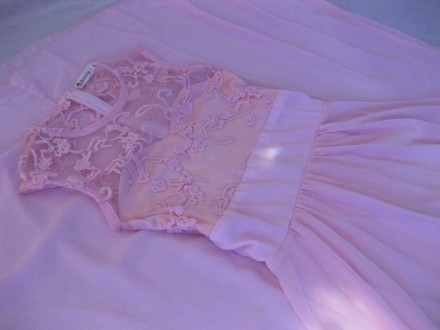 продам платье- сарафан розовый длинный 
очень красивый нежный розовый цвет и не. . фото 2
