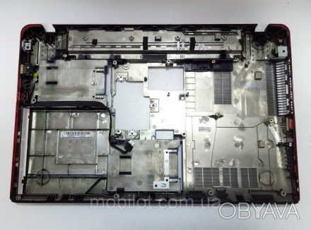Корпус Toshiba X875 (NZ-13262) 
Часть корпуса поддон и стол к ноутбуку Toshiba X. . фото 1