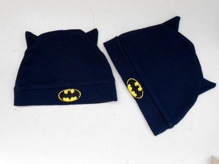 Детская синяя тонкая трикотажная шапочка Бетмен с ушками и логотипом Batman. В н. . фото 3