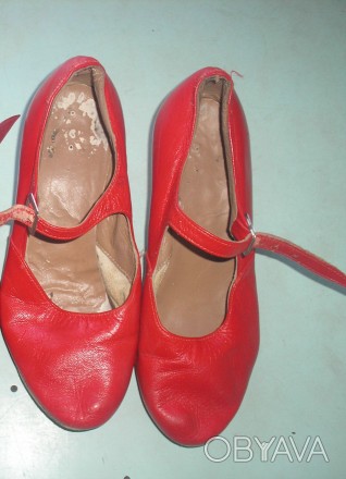 Обувь танцевальная р.39-40.
390 грн.

Обувь танцевальная р.39-40. На обуви ст. . фото 1