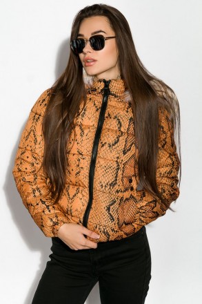 Стильная, модная, тёплая зимняя куртка со змеиным принтом защитит вас от непогод. . фото 3