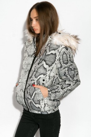 Стильная, модная, тёплая зимняя куртка со змеиным принтом защитит вас от непогод. . фото 7