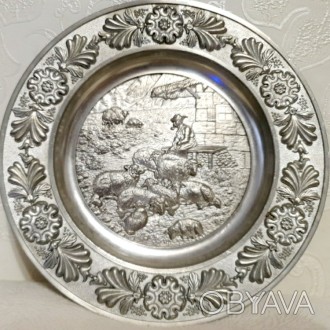 оловяная настенная тарелка Германия художественное литье. Известная фирма
SKS-ZI. . фото 1