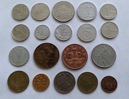 Предлагаю вот такие монеты разных стран мира.
Всё что на фото - есть в наличии.. . фото 2
