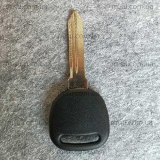 Ключ Chevrolet Spark Aveo 2 кнопки
Лезвие левое. . фото 2