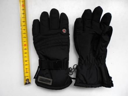 Теплые черные непромокаемые детские перчатки  Trespass
На возраст:  7-8 лет.  М. . фото 4