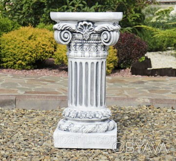 Садовая скульптура серого цвета выполнена из «искусственного камня» в форме низк. . фото 1