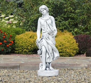 Садовая фигура Богиня Весны выполнена из «искусственного камня» в сером цвете. Э. . фото 1