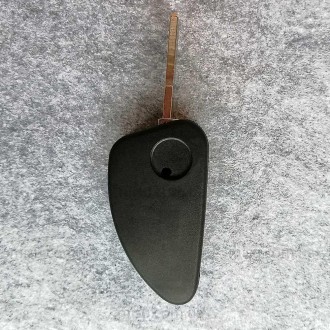 Корпус выкидного ключа для автомобилей марки Audi3 кнопки Тип лезвия HU66
. . фото 4