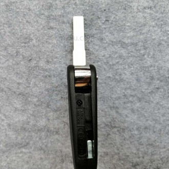 Корпус выкидного ключа для автомобилей марки Audi3 кнопки Тип лезвия HU66
. . фото 5