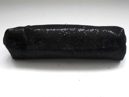 Черный блестящий кошелек косметичка с застежкой «поцелуйчик»
Размер:  17 х 10 с. . фото 4