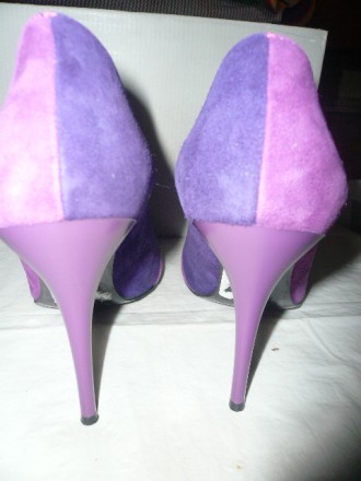 Продам новые итальянские туфли из натуральной замши, комбинированной фиолетовым . . фото 4