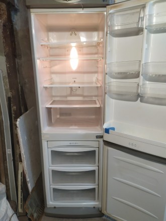 Продаю холодильники в хорошем рабочем состоянии. Есть доставка, занос.
Большой . . фото 3