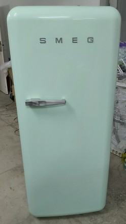 Холодильник б/у Смег Smeg FAB28V4 бирюзовый, мятный, зеленый
Доставка холодильн. . фото 3