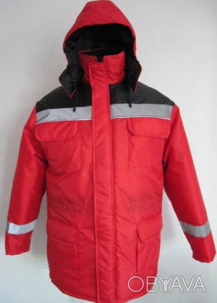 Утепленная куртка с капюшоном  ярко-красного цвета с черной вставкой на плечах и. . фото 1