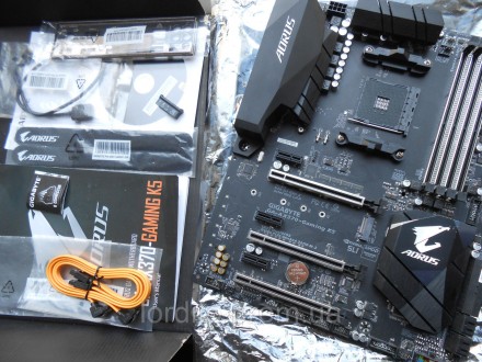 Топовая материнская плата на сокете AM4 - Gigabyte GA-AX370-Gaming K5 - в идеале. Токмак. фото 1 Топовая материнская плата на сокете AM4 - Gigabyte GA-AX370-Gaming K5 - в идеале. Токмак. фото 1