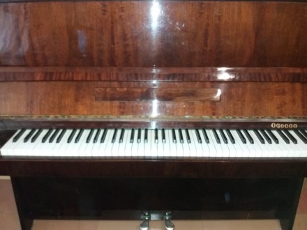 Продам пианино полированное "Одесса" коричневого цвета б/у в отличном состоянии.. . фото 4