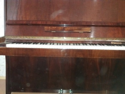 Продам пианино полированное "Одесса" коричневого цвета б/у в отличном состоянии.. . фото 2