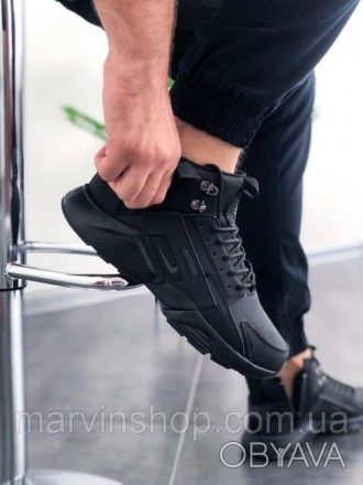 Кроссовки мужские черные термо Nike Huarachi Acronym
Высокие мужские кроссовки Н. . фото 1