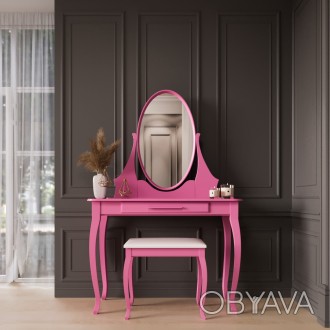 Туалетный столик с зеркалом очень удобен не только для нанесения макияжа, но и х. . фото 1