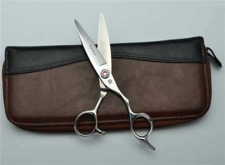Отличные, новые ножницы для парикмахеров от производителя Purple Dragon, в форме. . фото 3
