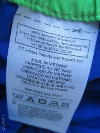 Яркие  спортивные  шорты  Adidas, Вьетнам. Цвет - яркий насыщенный синий с ярко-. . фото 6