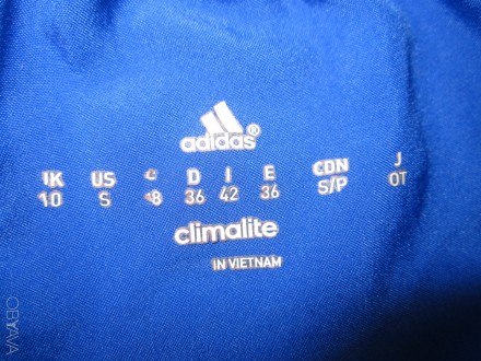 Яркие  спортивные  шорты  Adidas, Вьетнам. Цвет - яркий насыщенный синий с ярко-. . фото 4