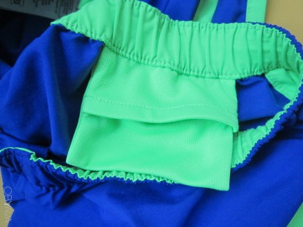Яркие  спортивные  шорты  Adidas, Вьетнам. Цвет - яркий насыщенный синий с ярко-. . фото 3