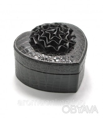 Шкатулка для бижутерии "Сердечко" черная (17,5х18,5х11 см). . фото 1