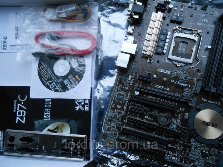 Топовая материнская плата на сокете 1150 - Asus Z97-С (Rev.1.05) Socket 1150 - в. Токмак. фото 1 Топовая материнская плата на сокете 1150 - Asus Z97-С (Rev.1.05) Socket 1150 - в. Токмак. фото 1