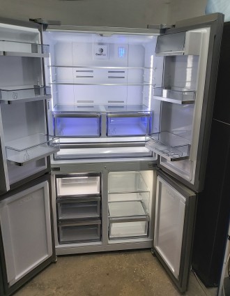 Side-by-Side холодильник A + + 4х дверный Грюндиг Grundig GQN21225X
Доставка ор. . фото 11