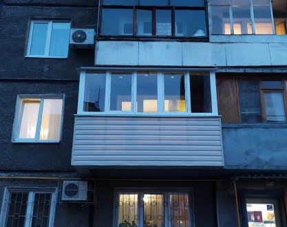 Наша компания специализируется на выполнении следующих работ: остекление балкона. . фото 3