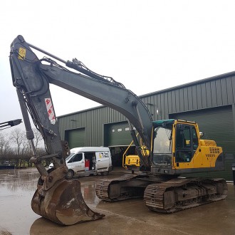 Продам гусеничный экскаватор Volvo EC 210 B LC. Киев. фото 1 Продам гусеничный экскаватор Volvo EC 210 B LC. Киев. фото 1