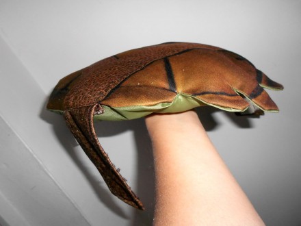 Панцирь  от карнавального костюма черепашки ниндзя Turtles
Размер:  39 х 28 см.. . фото 9