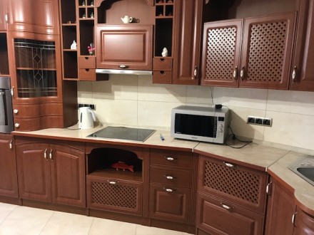 Продам шикарную 3-к кв по ул Стешенка 7 /Строкача/. Киев. фото 1 Продам шикарную 3-к кв по ул Стешенка 7 /Строкача/. Киев. фото 1