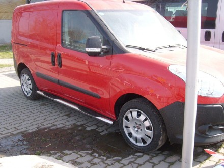 Пороги труба с проступью на Opel Combo 2009+ (3 проступи). Київ. фото 1 Пороги труба с проступью на Opel Combo 2009+ (3 проступи). Київ. фото 1