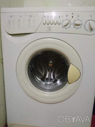 Продам стиральную машину Indesit WS 105TX. Покупали в 2004 году. Сборка итальянс. . фото 1