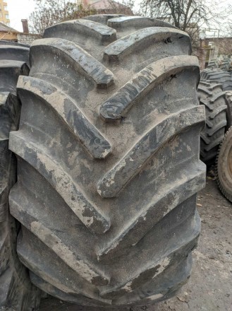 Шина на комбайн 800/65R32 бу шина 30.5-32 Альянс бу. Київ. фото 1 Шина на комбайн 800/65R32 бу шина 30.5-32 Альянс бу. Київ. фото 1