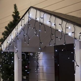 Гирлянда светодиодная уличная Бахрома LedGO, 3 х 0,6 м, 100 LED Premium, черный . Харьков. фото 1 Гирлянда светодиодная уличная Бахрома LedGO, 3 х 0,6 м, 100 LED Premium, черный . Харьков. фото 1