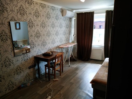 Сдается комната в общежитии, Леваневского
В комнате сделан ремонт, есть мебель,. ДНС. фото 4