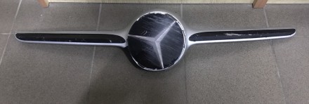 Решетка радиатора Mercedes Benz CLS W218 A2188851022, A0008880011. Тернополь. фото 1 Решетка радиатора Mercedes Benz CLS W218 A2188851022, A0008880011. Тернополь. фото 1