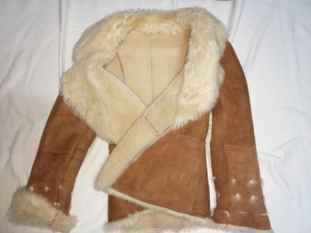 Куртка женская, дубленка, куртка с мехом
Отличное состояние, без дефектов, нату. . фото 3