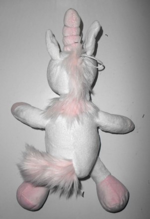 Белый плюшевый единорог с розовой меховой гривой и хвостом. Oakes Leisure
Высот. . фото 10