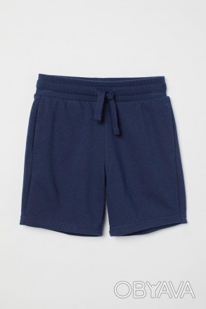 H&M Sweatshirt shorts
Шорты двунить для мальчика 2-3 года (92-98см). . фото 1