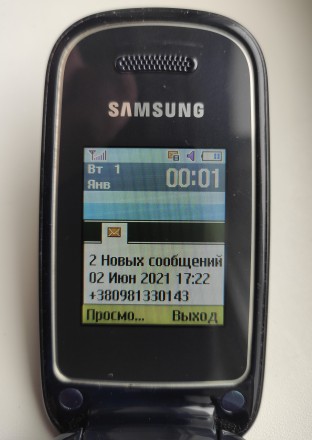 Samsung GT-E1270 б/ушный кнопочный раскладной телефон темно-синего цвета в хорош. . фото 12