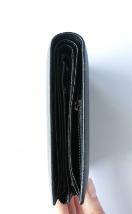 Мужской кожаный кошелек Philipp Plein
Мужской кошелек из натуральной кожи.
Матер. . фото 7
