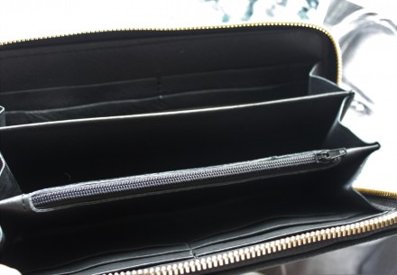 Женский кожаный кошелек черный
Стильный дизайн, отличное качество, итальянская н. . фото 5