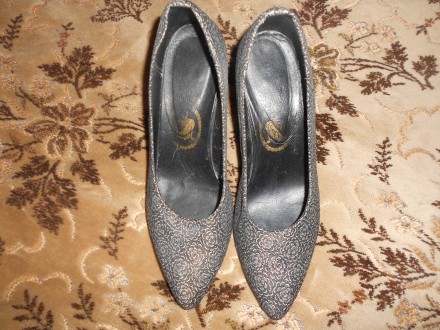 Продам качественные итальянские туфли в хорошем состоянии под цвет серебряной па. . фото 4